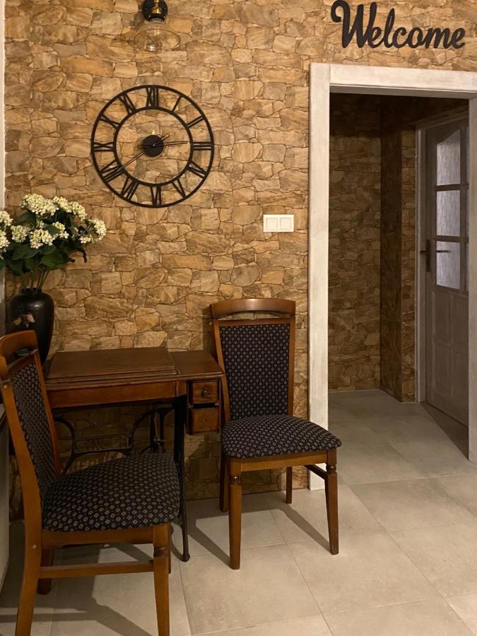 Penzion Vila Petra Bed&Breakfast Вельки-Славков Экстерьер фото