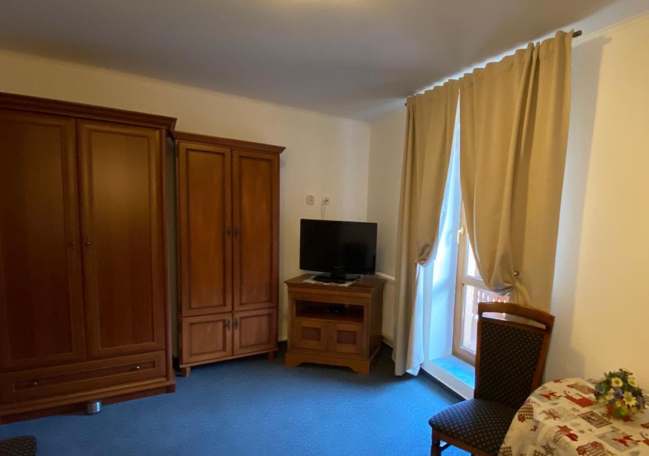 Penzion Vila Petra Bed&Breakfast Вельки-Славков Экстерьер фото