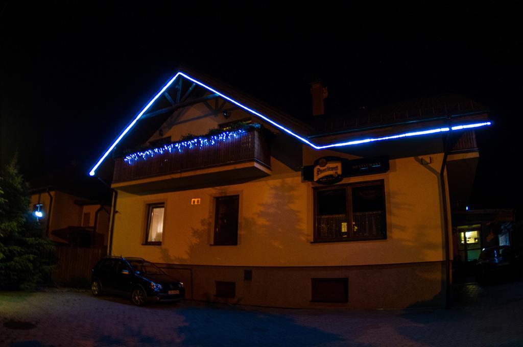 Penzion Vila Petra Bed&Breakfast Вельки-Славков Экстерьер фото
